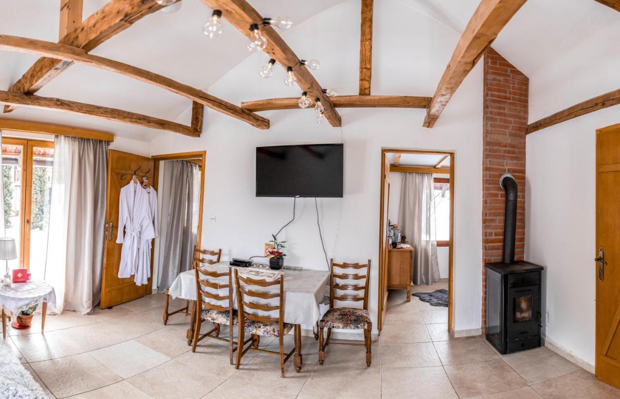 Apartmani Lunija ゴルニ・ミラノヴァツ エクステリア 写真
