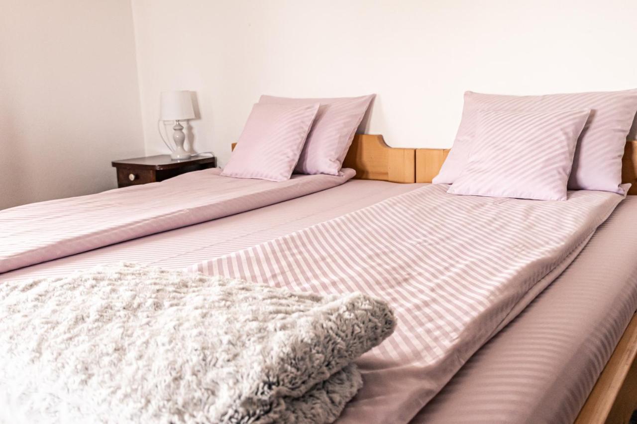 Apartmani Lunija ゴルニ・ミラノヴァツ エクステリア 写真